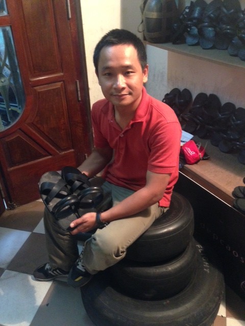 Pham Quang Xuân, l’homme aux sandales en pneus usés   - ảnh 9